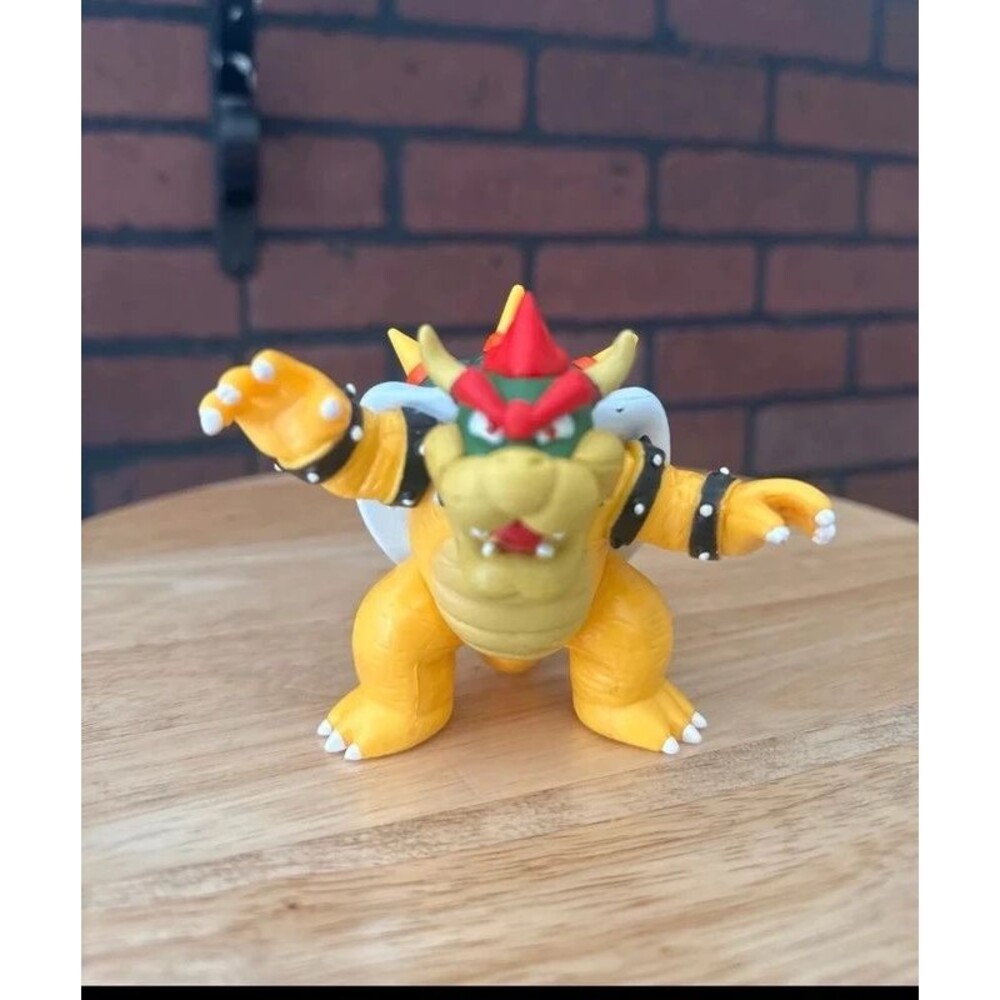 Bowser Super Mario Collectible Figure
